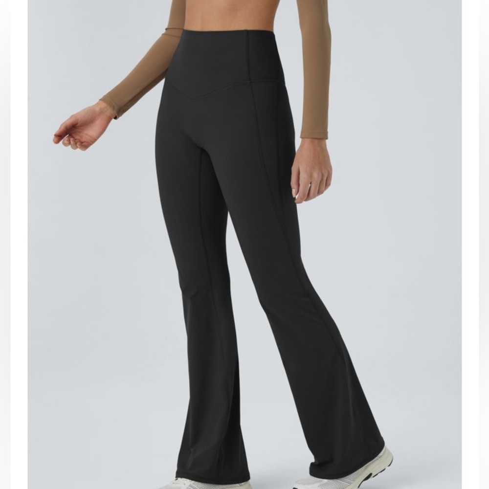 HALARA XL Black Flared UltraSculpt Tummy Control Pants